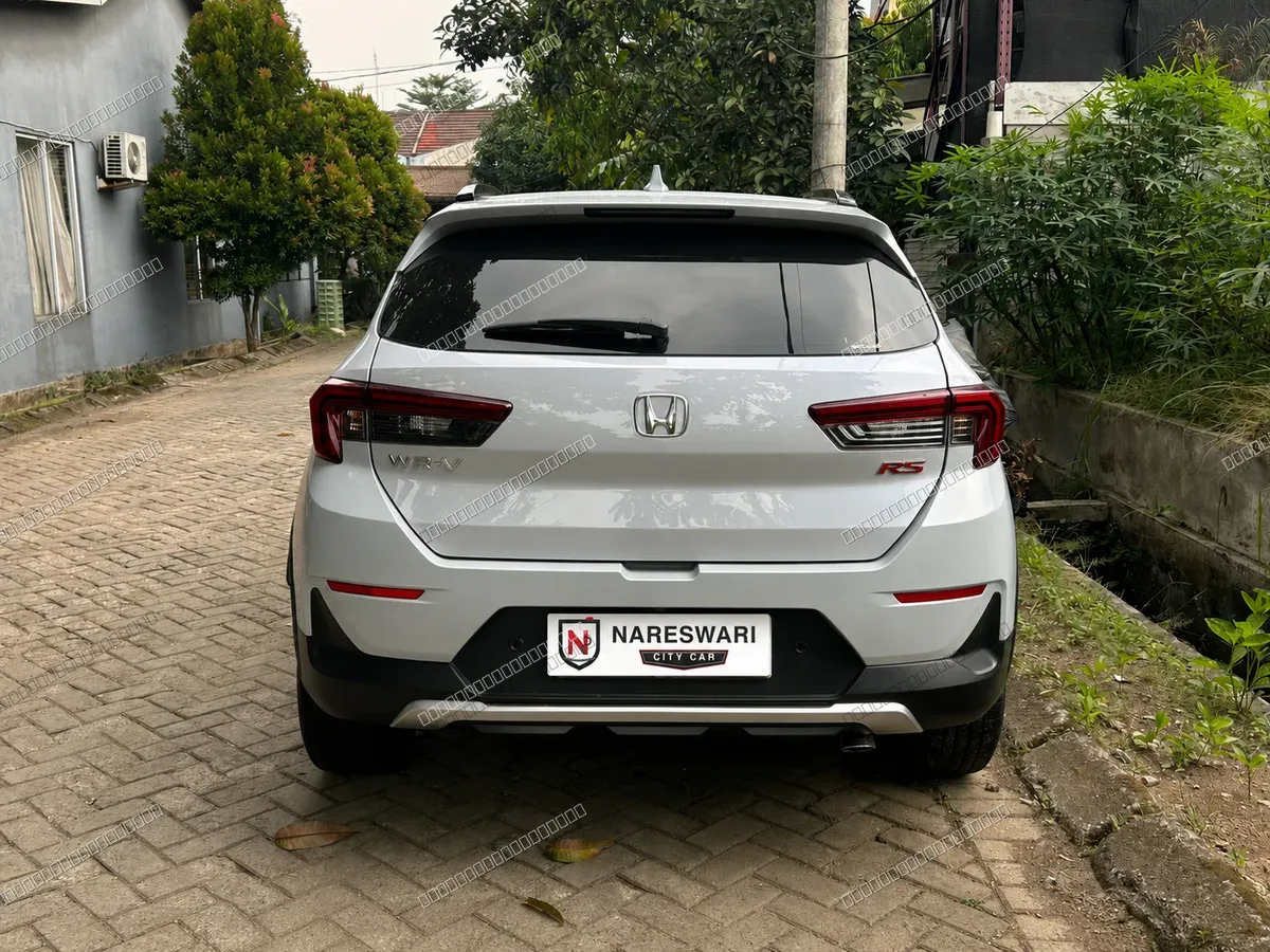 Honda WR-V 2023 - 4 silinder - Putih 2023 — NCC-1835