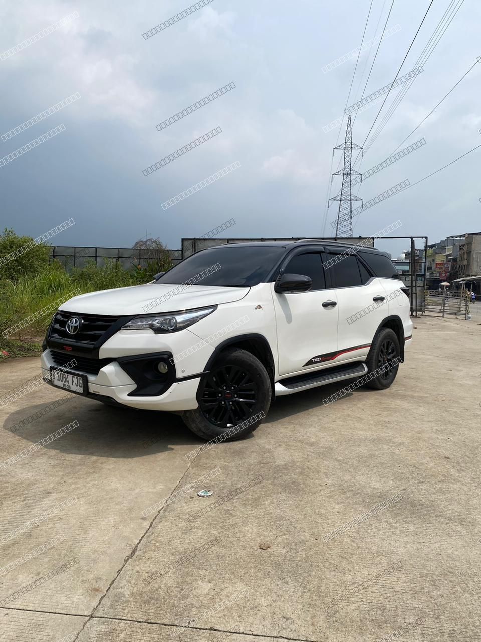 Toyota Fortuner 2018 - Putih 2018 — NCC-6842
