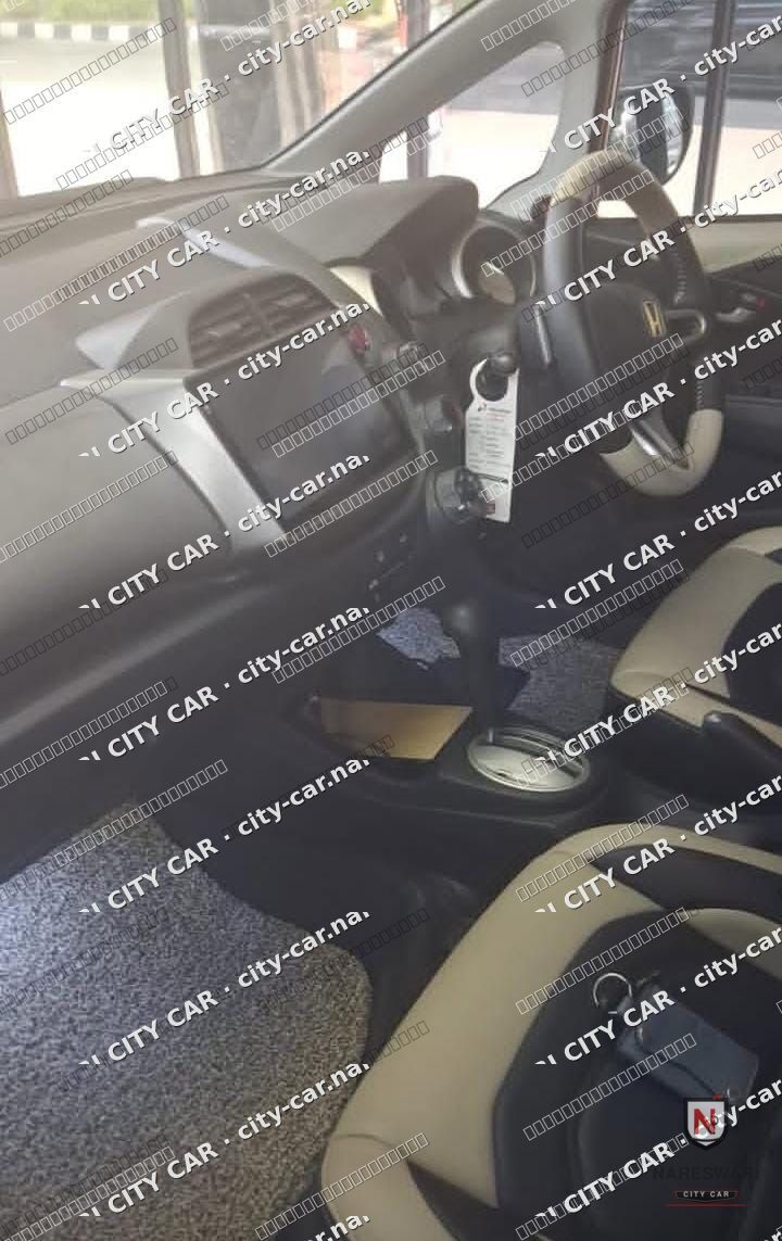 Honda Jazz 2009 - 4 silinder - Hitam 2009 — NCC-5605 - foto 4